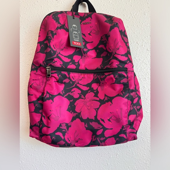 tumi backpack pink VOYAGEUR HALSEY Dusty Youll receive a Gift Certificate for 15% of product purchase price TUMI - Just In Case